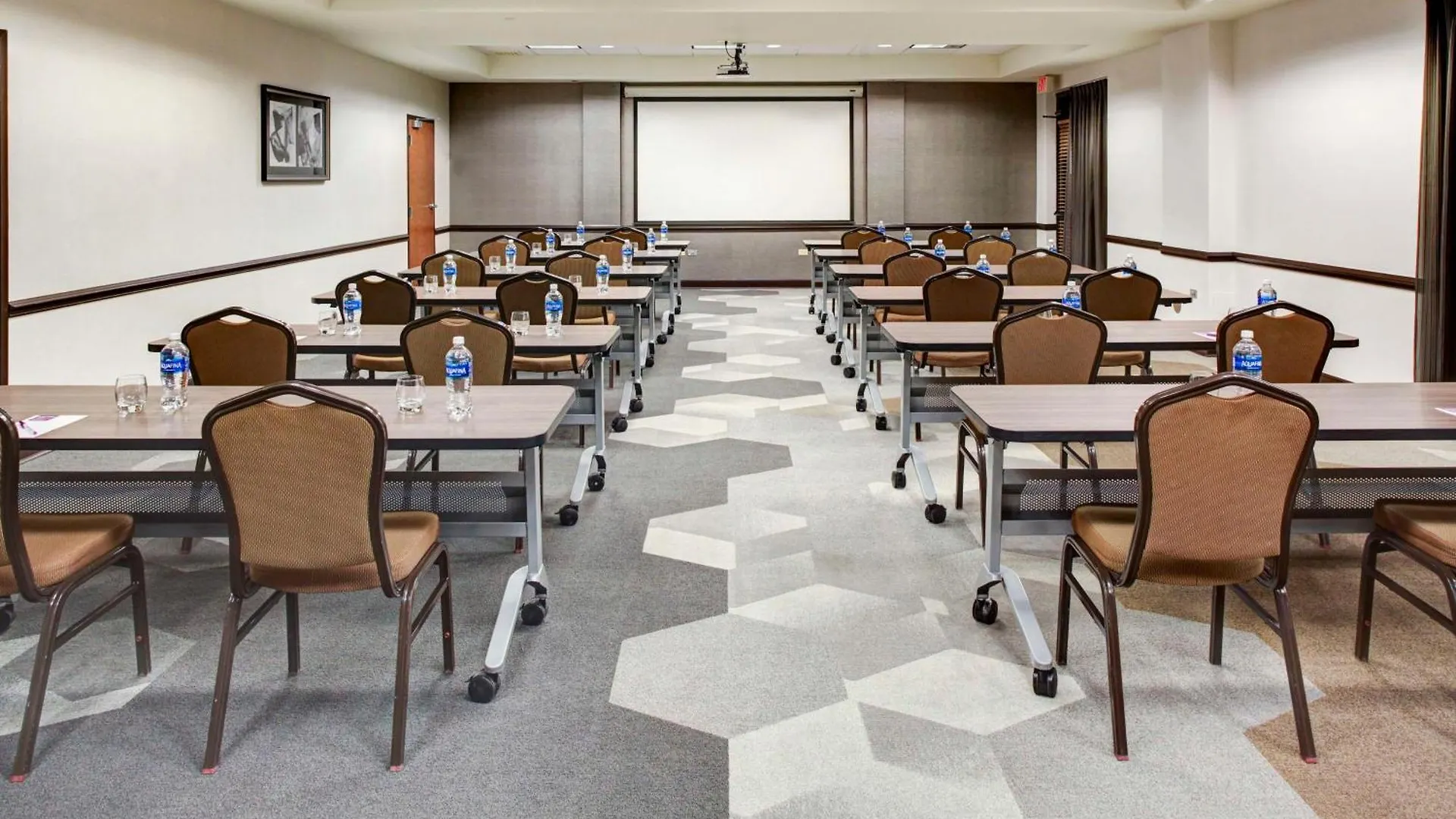 Hotel Hyatt Place Tampa Busch Gardens